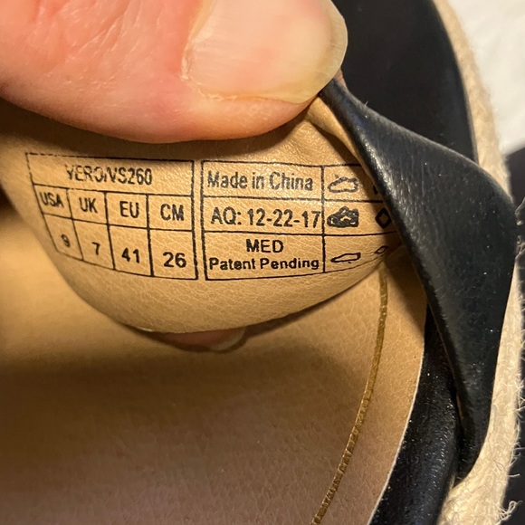 Vionic Tulum Vero Black Wedge Sandals size US 9 - Picture 9 of 9